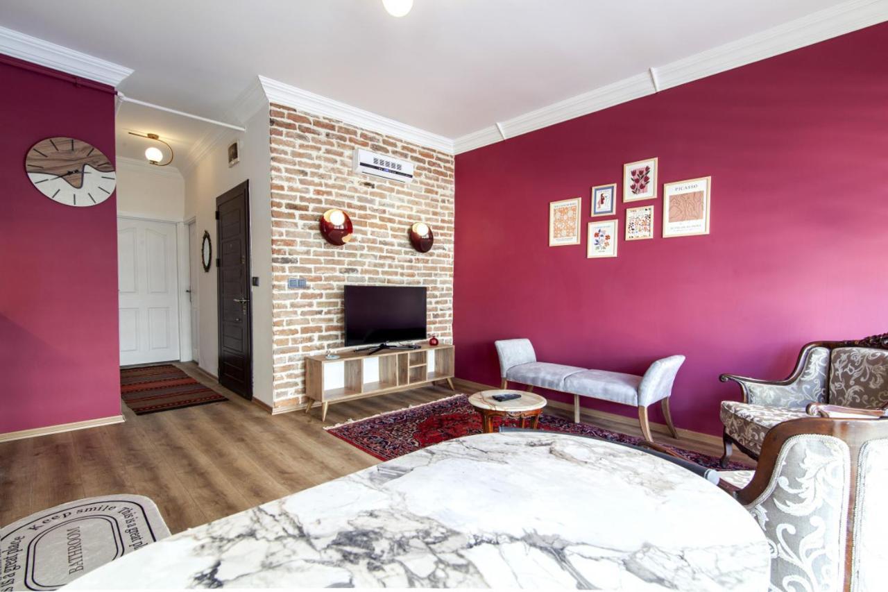 Charming Flat Near Kennedy Avenue In Fatih Daire *